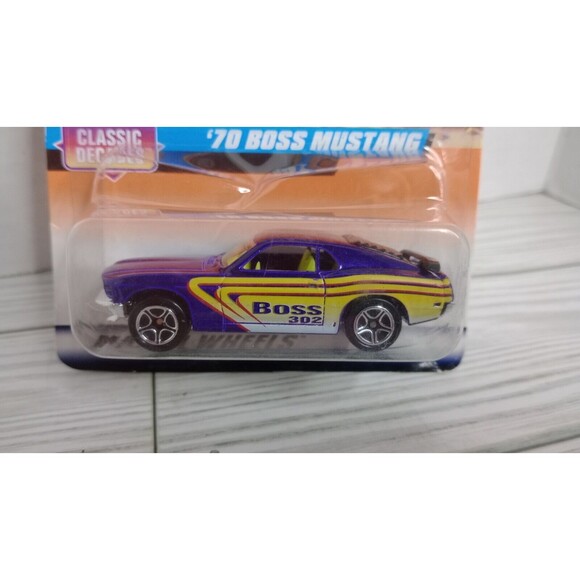 2001 Mattel Hot Wheels '68 Chevrolet EL Camino Red/White/Blue Stars/Flames #082 - Picture 2 of 6